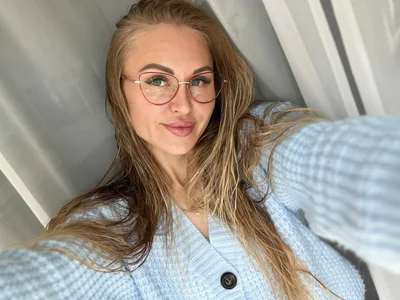 Moli_Mala Public Pic