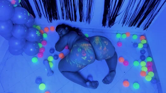 ale_cam Neon Party!! Pic 2