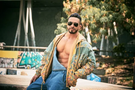 aron-bulgarelli Public Pic 5