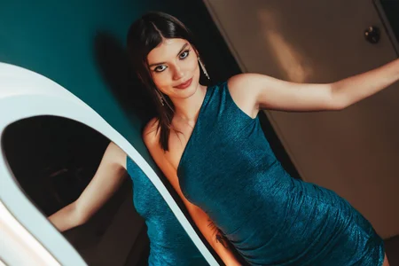 jasmine_Harrisのblue dressの 7枚の写真