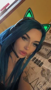 sweatslisa Public Pic 4