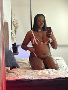 SUSAN-BLUE Hot think come in a big bottle Pic 2