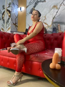 Bigass_dayla JACUZZI TIME Pic 6