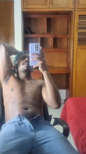 muller_asher know me a litle bit Pic