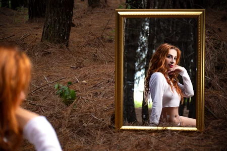 rrici The mirror is the reflection of your life Bilde 4