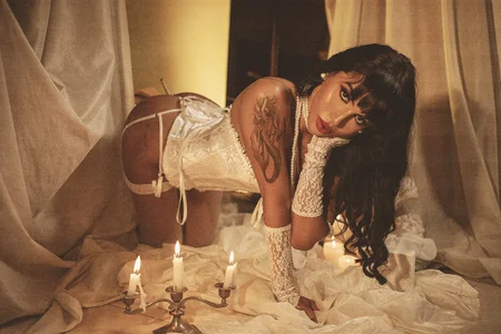 Ashley_campbelの1475🕯️🤍の 2枚の 写真