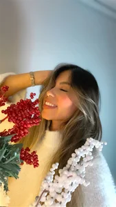 _laura_02 kullanıcısının I love Christmas and that's why I put up my little tree. I can't wait to see the presents on it.🎁🎄 albümü -  2 fotoğraf