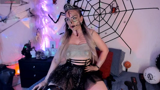 Jeanineescott sexy catrina Pic 7