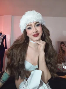 white od Lunadool  4 snímek