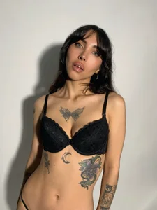 DiosaSexSymbol Public Bilde 2