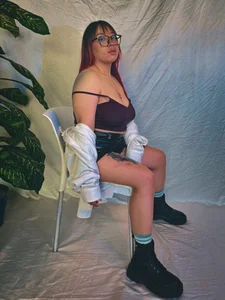 Kata_Bigboobs: Mi lugar es abajo♥ ( 6 фото)