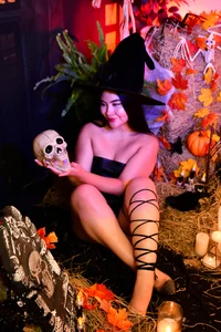 aliscollins_ Hallowen🎃 Pic 9