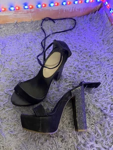 GraceWallace_のHeels and boots 👠👢の 6枚の写真