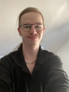 Public de YoungSebi  9 Imagens