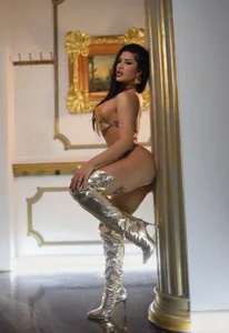 ElektraQuins Gold Goddess Pic 4