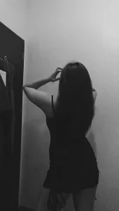 Yours-zara Public slika