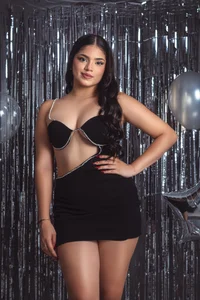 Hailey-Fox HAPPY BIRTHDAY TO ME Pic 3