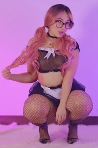 AlessiaCanelaのYour Naughty Little Maid 🖤の 2枚の写真