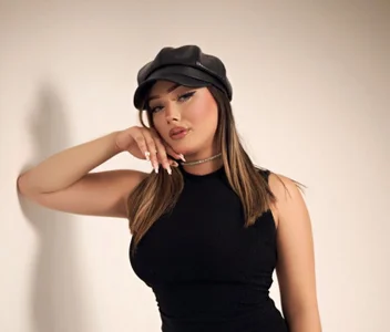 Lia_millerlPublic图片