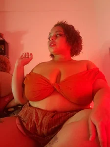 PrincessLauren420 Public  2টি ছবি