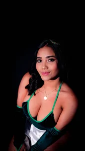 mia_hank St. Patrick’s Day 🍀💚 Pic 5