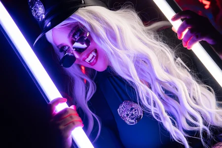 KaylaCollinsX Jail or Fangs? 사진 5