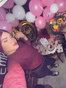 Public de GlossyBratz  3 photos