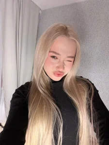 Lina_Banks Platinum girl 圖片