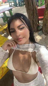 Layla_Nicols Public Poză 3