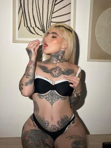 Ice and sensualitty💙 de CarlaBrunni  5 photos