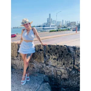 thalira_angels Beach and curves 🌊🩵 Pic