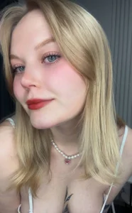 Essie_Fanning your little girl Pic 3