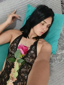 Carlota_milf_30 Flowers for you 🌸 Pic 9