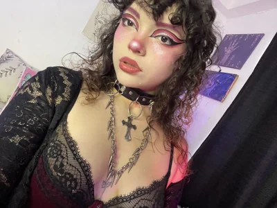 me vas a recordar… 🐍🌹 de mental_lagoon_xxx  7 Imagens