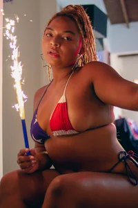 SamanthaMilannのHappy 4th July 💥の枚の写真