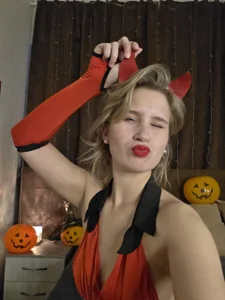 odelynbrower my costumes for the show صورة واحدة|odelynbrower my costumes for the show صورتان|odelynbrower my costumes for the show  7 صور|odelynbrower my costumes for the show  7 صورة