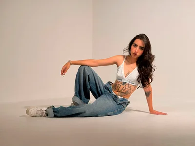 LarisaSmirnov Urban Instinct Billede 3