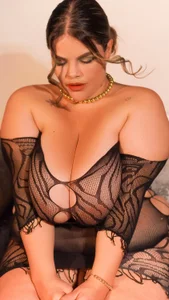 Sara_Thompsoon In a good moment 💕 Pic 5