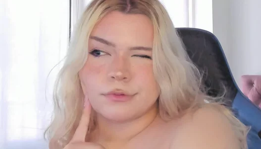 Public de Maxxxine1  4 Imagens