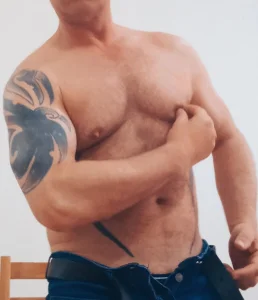 ManlyPrisonGuyPublic图片 5