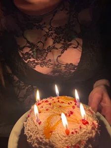 Sophie_Squirt_Arabe Public Foto