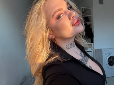 DashaNasha Public  5টি ছবি