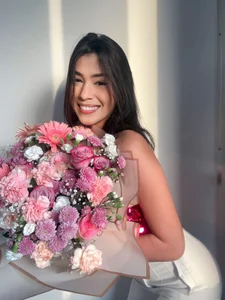 Sassy--Girl I love flowers! Pic