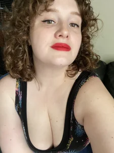 Thiccums-the-Goddess's photo
