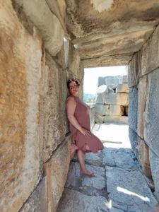 Nora_Star Public Pic 3