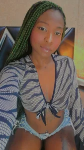 IvonneMorris You like me? ❤ Pic 2