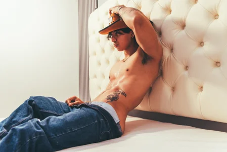 toji_luxxer Cowboy 🔥 Immagine  2