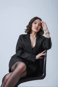 Momo_Ayase_ Public Pic