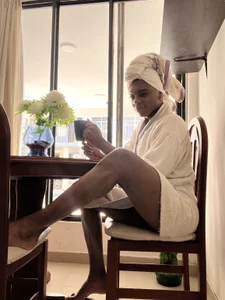 Shayna_lee Mi mañanas Pic 2