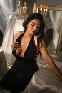 bigboobsnaughty1のelegant❤️❤️の枚の写真